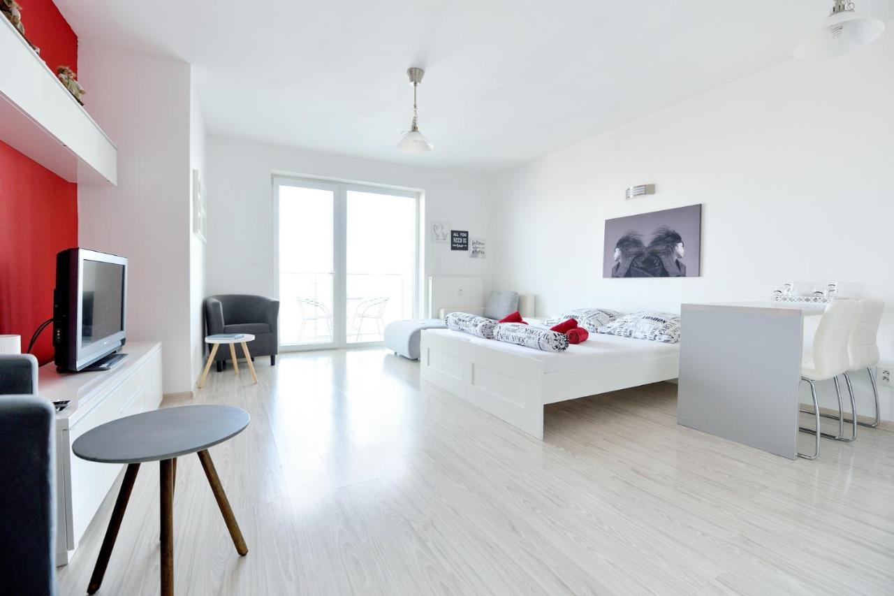 Apartman Centroom Piest'any Eksteriør billede