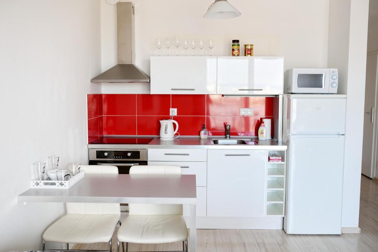 Apartman Centroom Piest'any Eksteriør billede